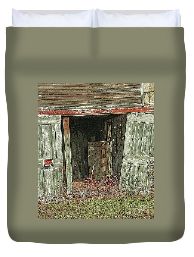 Barn Duvet Cover featuring the photograph Hey Day by Julie Lueders 