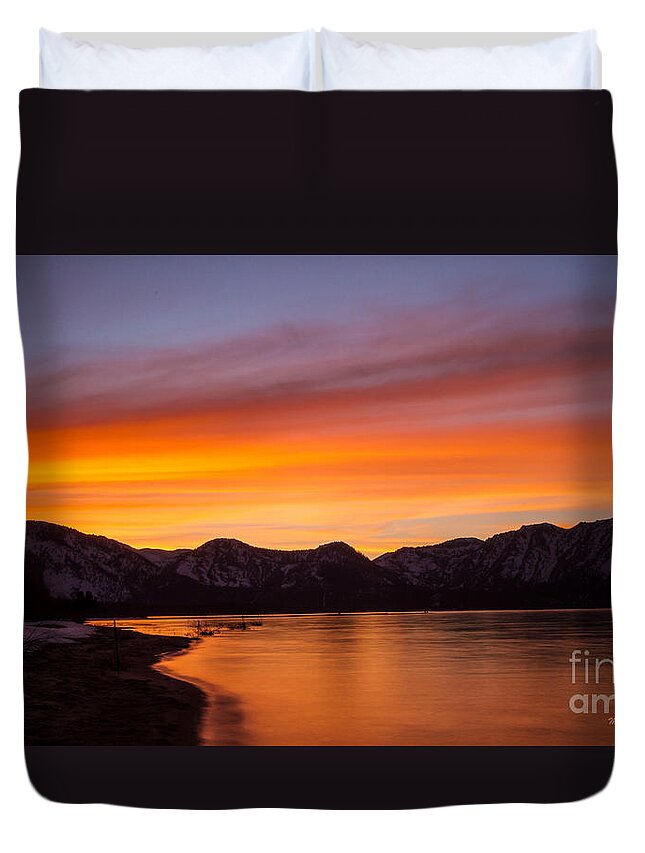 Hidden Beach Sunset Duvet Cover featuring the photograph Hidden Beach Sunset by Mitch Shindelbower
