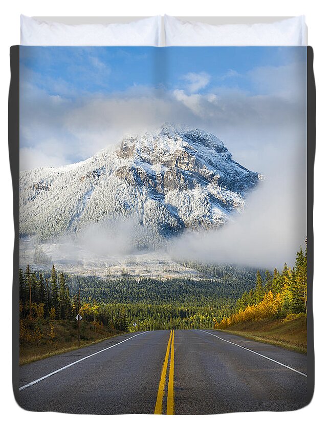 Fall Duvet Cover featuring the photograph Highway to Heaven by Bill Cubitt