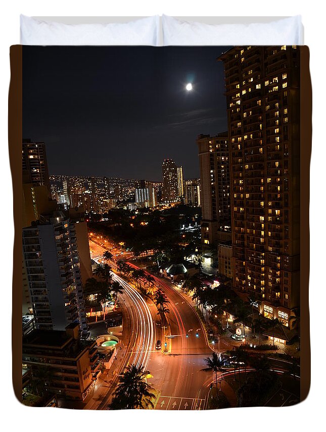 Hawaii Duvet Cover featuring the photograph Honolulu at Night 2 by Amy Fose