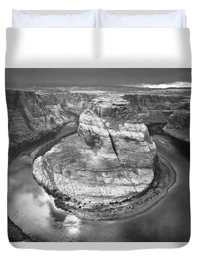 Horseshoe Bend Duvet Cover featuring the photograph Horseshoe Bend - Monochrome by Hany J