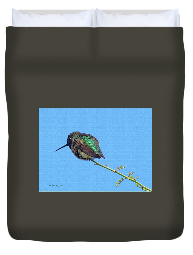 Hummingbird Resting Duvet Cover featuring the photograph Hummingbird Resting by Tom Janca