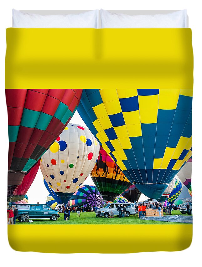 Hot Air Balloons Wall Art Colorful Duvet Cover featuring the photograph I see spots by Charles McCleanon