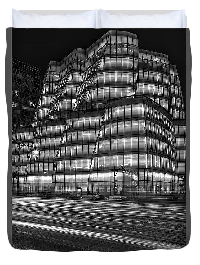 Iac Duvet Cover featuring the photograph IAC Building BW by Susan Candelario
