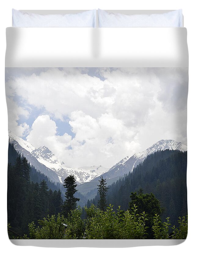 Mountains Duvet Cover featuring the photograph Ice caps by Sumit Mehndiratta