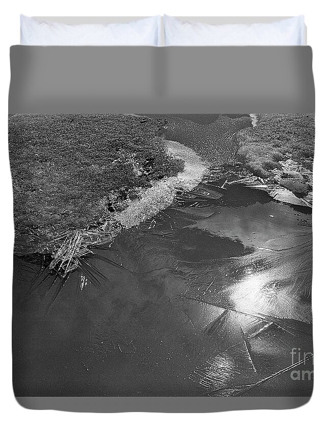 Rettenbachferner Duvet Cover featuring the photograph Ice crystals by Riccardo Mottola