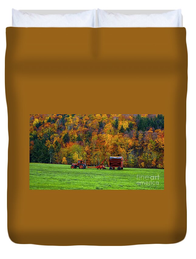 Fall Foliage Duvet Cover featuring the photograph In the Mad River of Vermont. by Scenic Vermont Photography