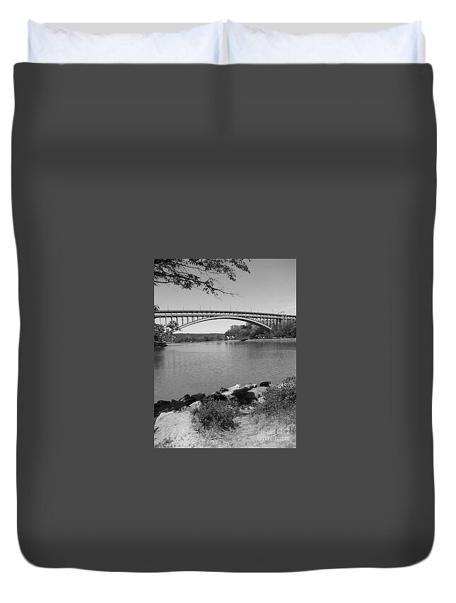 Black And White Landscapes Duvet Cover featuring the photograph Inwood Hill Park 4 by Amaryllis Leon