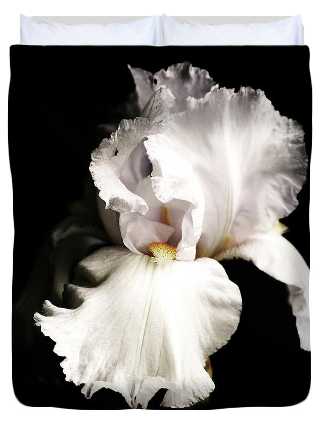 Cold Duvet Cover featuring the photograph Iris In Pose by Deborah Crew-Johnson