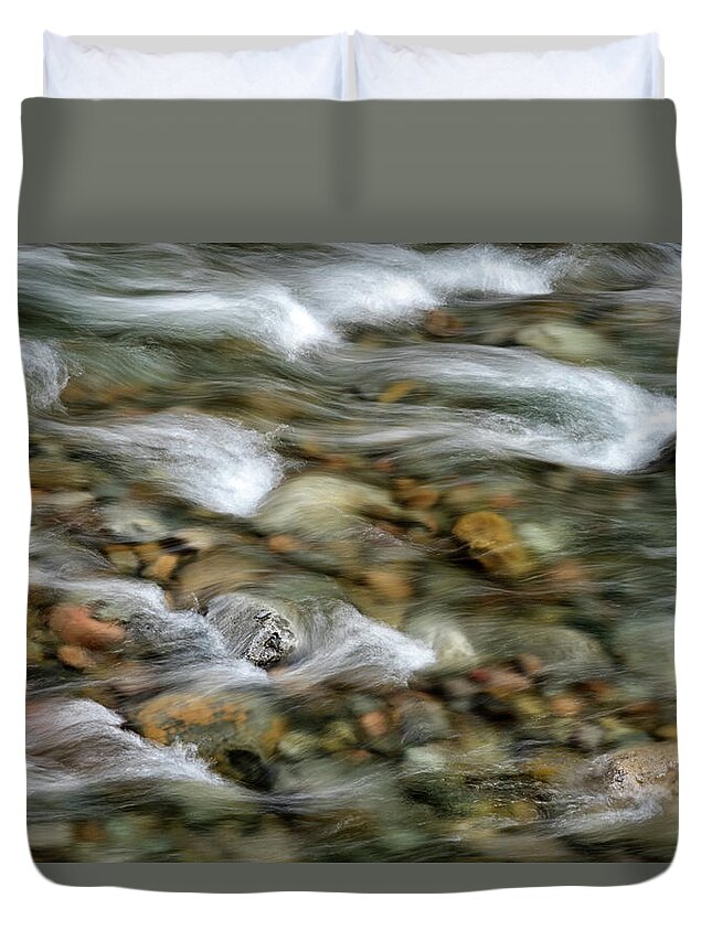 Iao Stream Duvet Cover featuring the photograph Iao Stream by Christopher Johnson