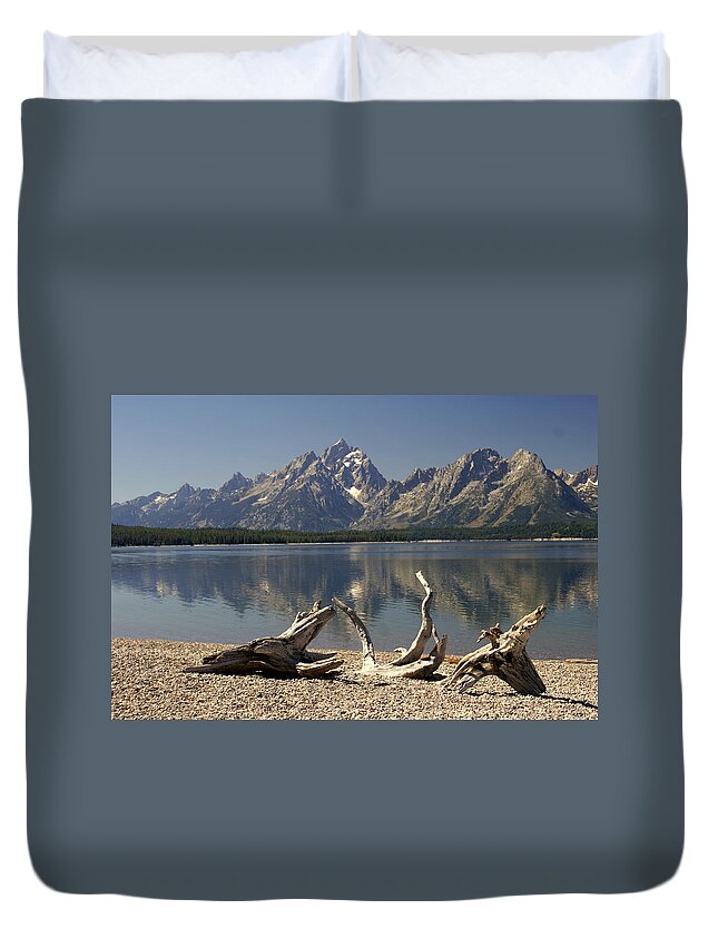 Grand Teton National Park Duvet Cover featuring the photograph Jackson Lake 1 by Marty Koch