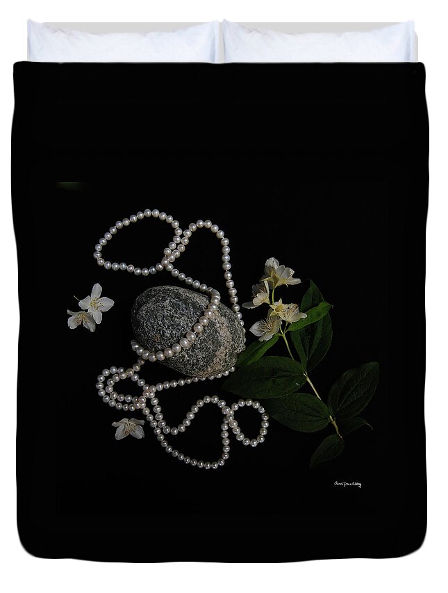 Pearl Duvet Cover featuring the photograph Jasmine and Pearls by Randi Grace Nilsberg