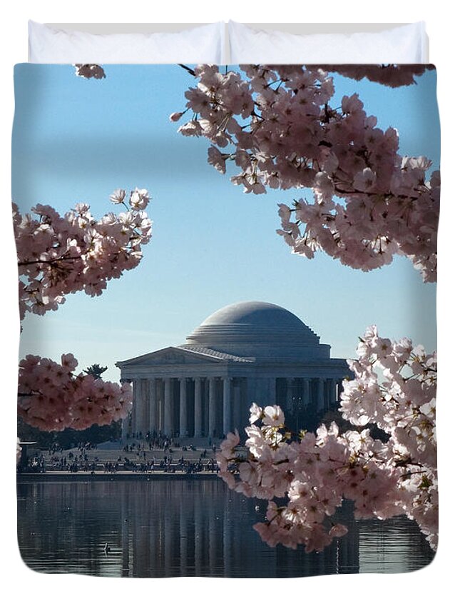 Washington D.c. Duvet Cover featuring the photograph Jefferson Memorial at Cherry Blossom Time on the Tidal Basin DS008 by Gerry Gantt