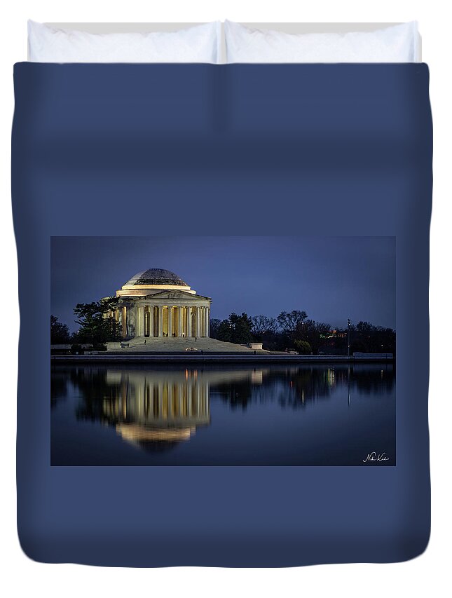 Usa Duvet Cover featuring the photograph Jefferson reflecting by Framing Places