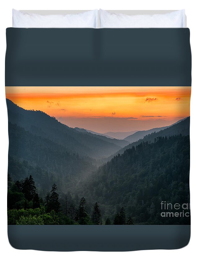 Mortons Overlook Duvet Cover featuring the photograph Just Beyond Sunset by Anthony Heflin