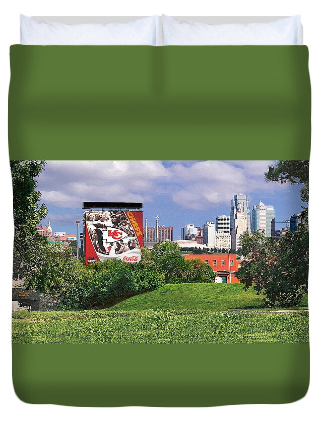 Landscape Duvet Cover featuring the photograph Kansas City Sky Line by Steve Karol