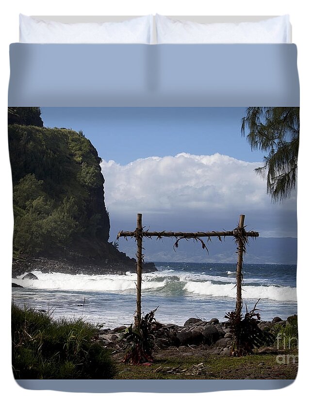 Kapalua Duvet Cover featuring the photograph Kapalua Bay by Ivete Basso Photography