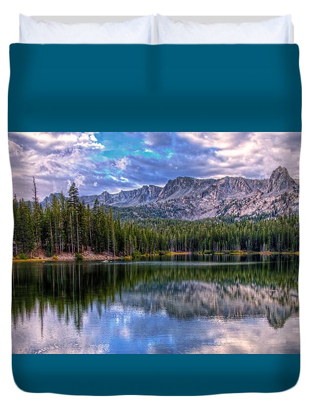 Panorama Duvet Cover featuring the photograph Lake Mamie Panorama by Lynn Bauer