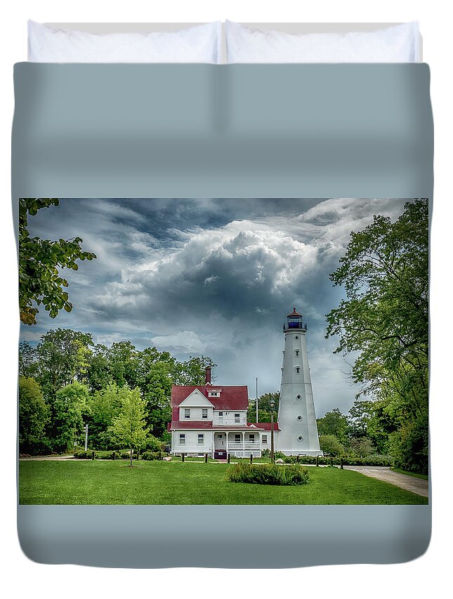 Lighthouse Duvet Cover featuring the photograph Lake Park Light Station by Kristine Hinrichs