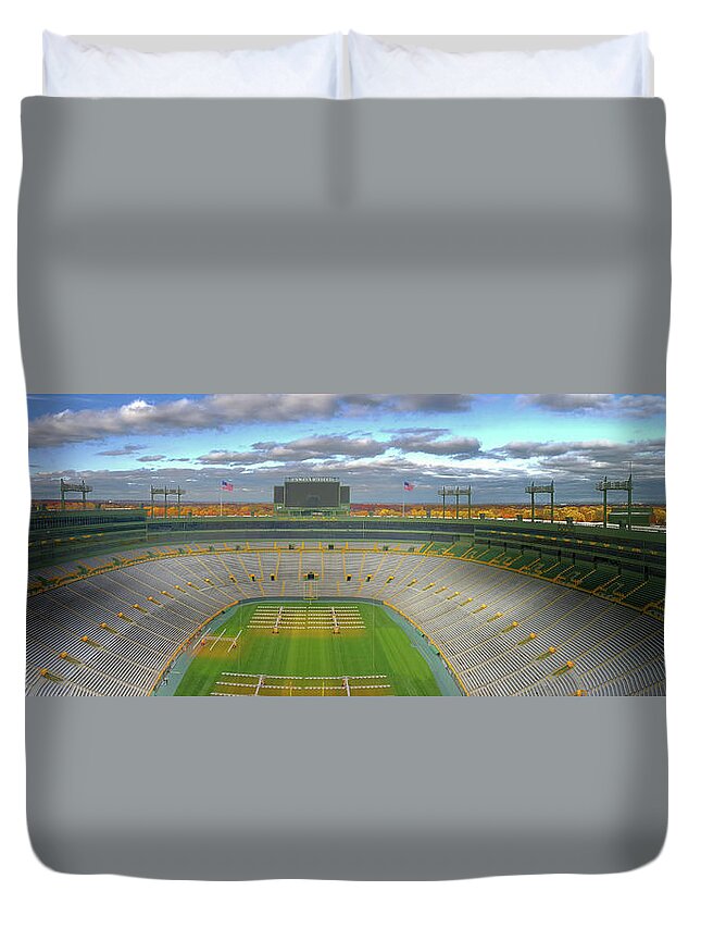 2015 Duvet Cover featuring the photograph Lambeau Field Panoramic by Tommy Anderson