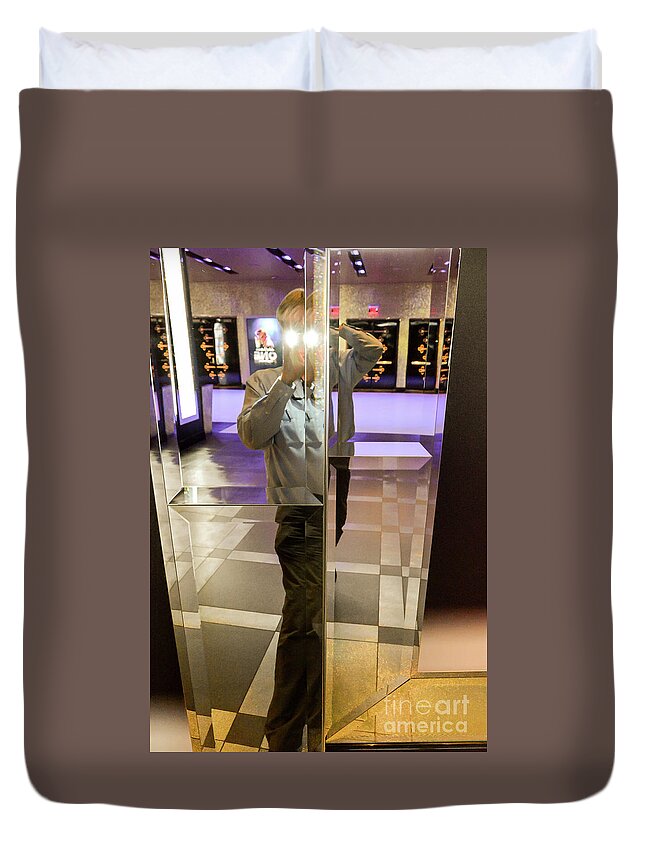 Reflections In Las Vegas Duvet Cover featuring the photograph Las Vegas Selfie #3 by Thomas Carroll
