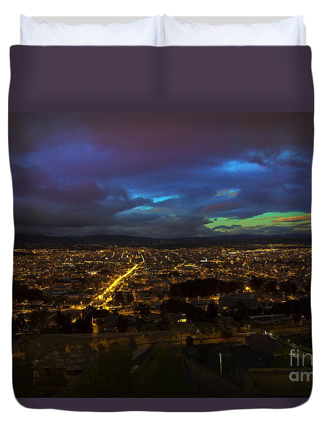 Turi Duvet Cover featuring the photograph Late Dusk View Of Cuenca From Turi by Al Bourassa