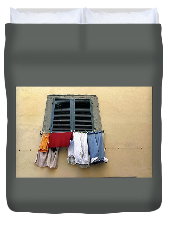 Italy Duvet Cover featuring the photograph Laundry Day by KG Thienemann