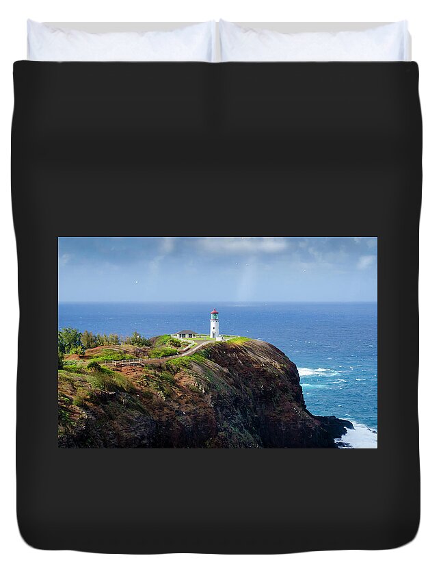 Buildings Duvet Cover featuring the photograph Lighthouse on a Cliff by Daniel Murphy