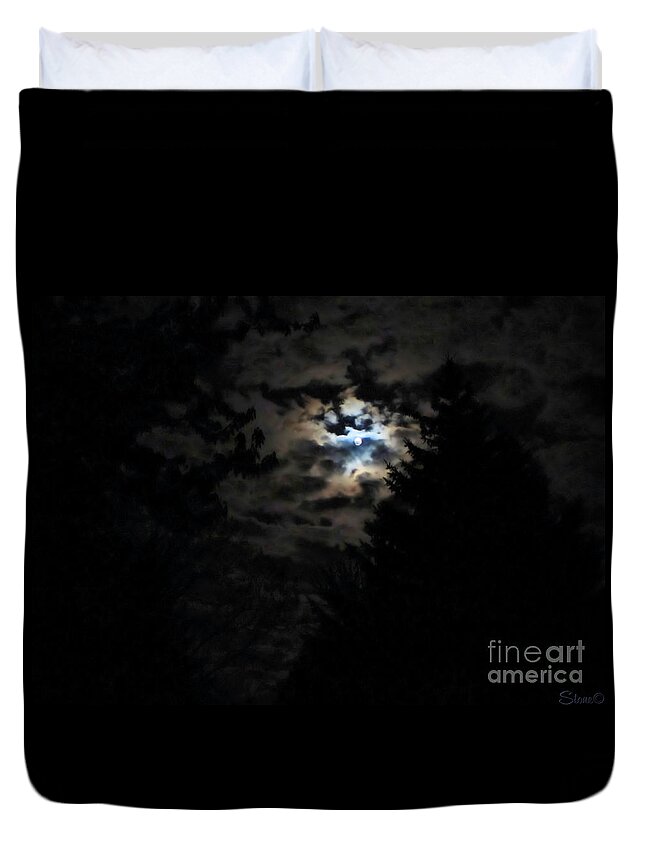 Lunar Duvet Cover featuring the photograph Lisas Wildlife Moons by September Stone