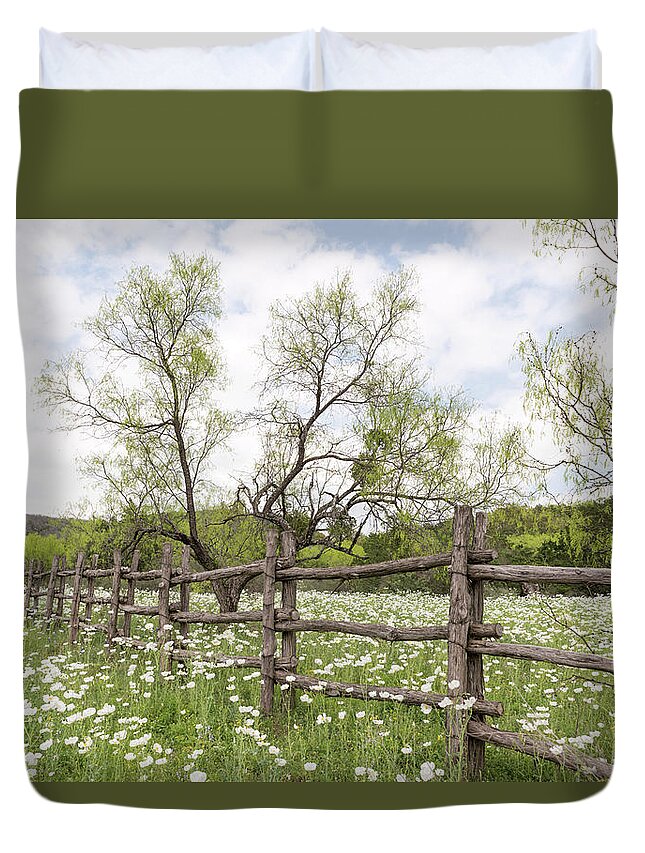 Texas Wildflowers Duvet Cover featuring the photograph Llano County Wildflowers by Victor Culpepper