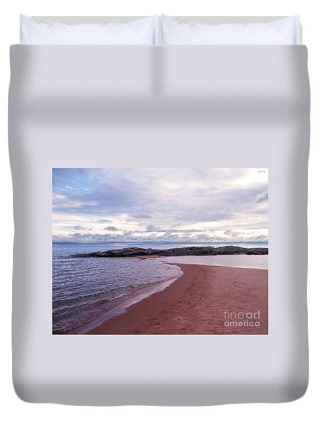 Lake Superior Duvet Cover featuring the photograph Long Rock In Lake Superior by Phil Perkins