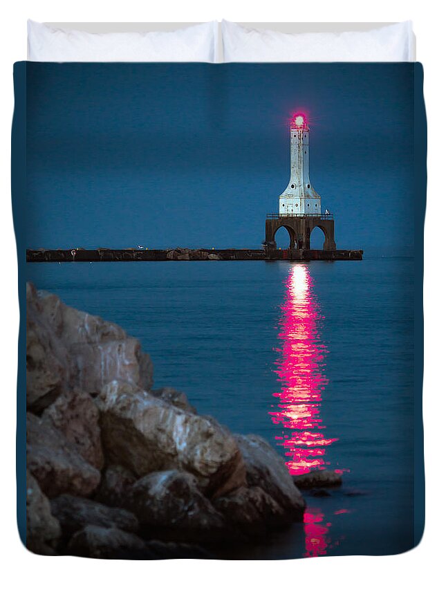 Sunset Duvet Cover featuring the photograph Long Trail by James Meyer