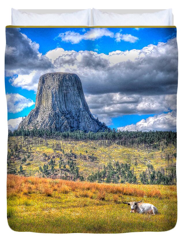 Devils Tower Duvet Cover featuring the photograph Longhorn at Devils Tower by Don Mercer
