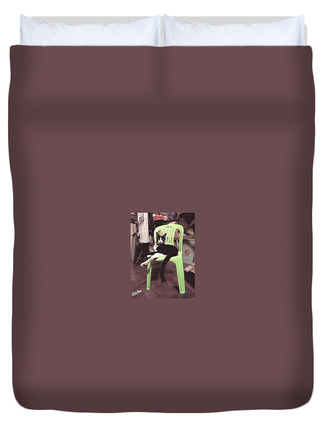 Gatchee Duvet Cover featuring the photograph Looking At Me by Sukalya Chearanantana