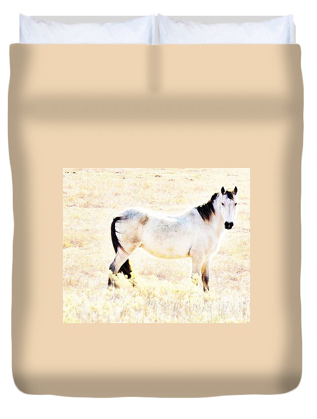 Horse Duvet Cover featuring the photograph Looking Good by Merle Grenz