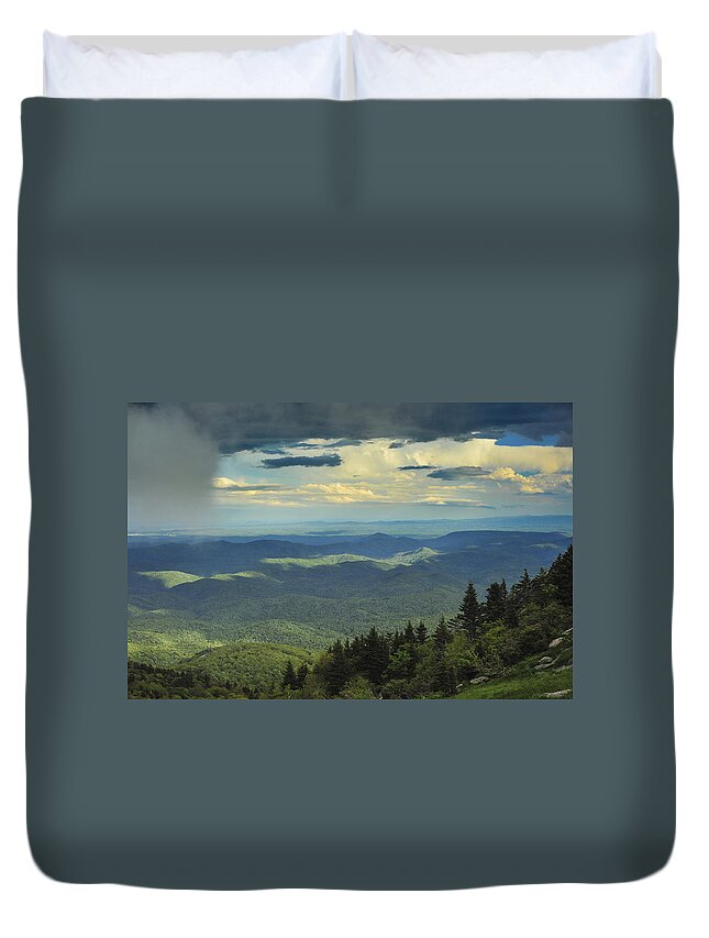 Grandfather Mountain Duvet Cover featuring the photograph Looking Over the Valley by Joye Ardyn Durham