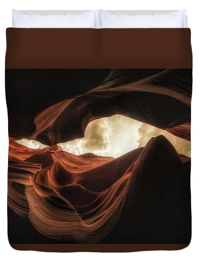 Sky Duvet Cover featuring the photograph Looking Up by Mike Dunn