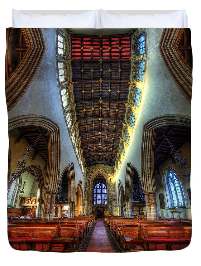 Yhun Suarez Duvet Cover featuring the photograph Loughborough Church - Nave Vertorama by Yhun Suarez