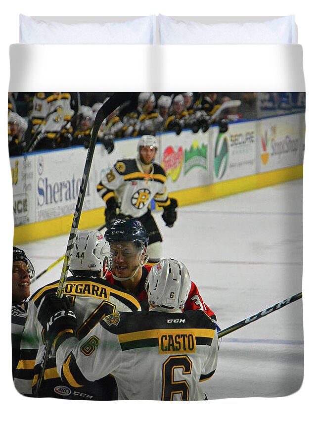 Sports Duvet Cover featuring the photograph Love on Ice by Mike Martin