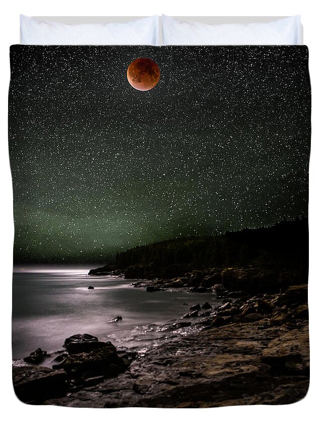 Great Head Duvet Cover featuring the photograph Lunar Eclipse over Great Head by Brent L Ander