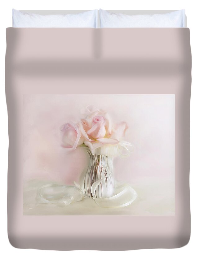 Classic Still Life Duvet Cover featuring the photograph Luscious by Theresa Tahara