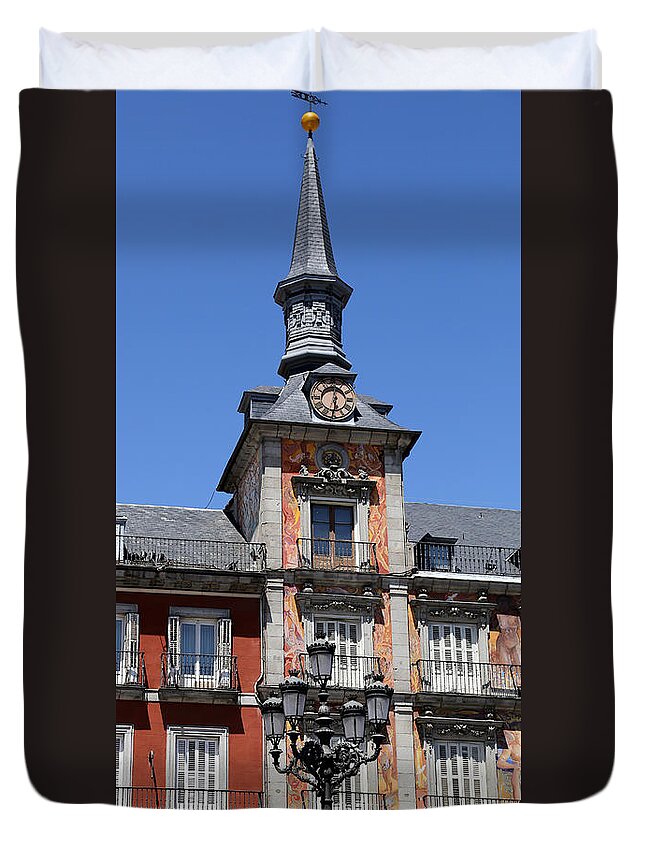 Madrid Duvet Cover featuring the photograph Madrid 2 by Andrew Fare