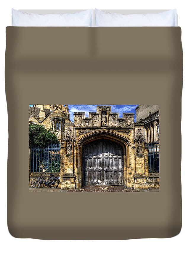 Yhun Suarez Duvet Cover featuring the photograph Magdalen College Door - Oxford by Yhun Suarez