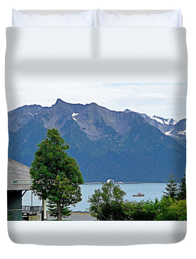 Majestic Duvet Cover featuring the photograph Majestic Seward View by Robert Meyers-Lussier