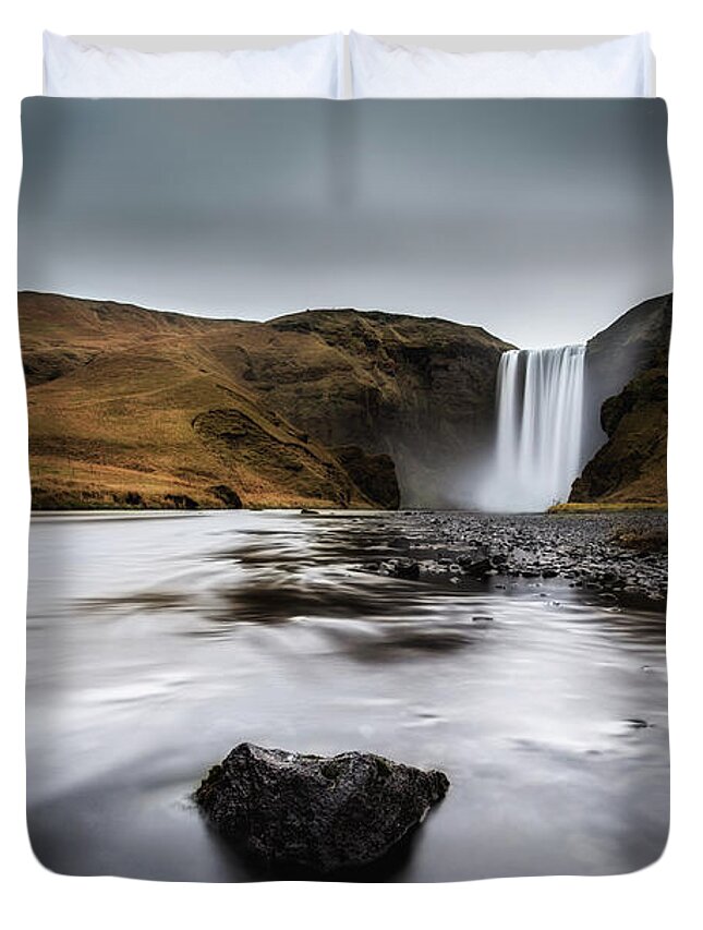 Iceland Duvet Cover featuring the photograph Majestically unique by Jorge Maia