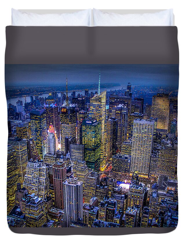 #manhattan #skyscraper #hdr #lights #awesome #colorful #newyork #nyc #rushhour #skyline Duvet Cover featuring the photograph Manhattan by Julius Battenfeld