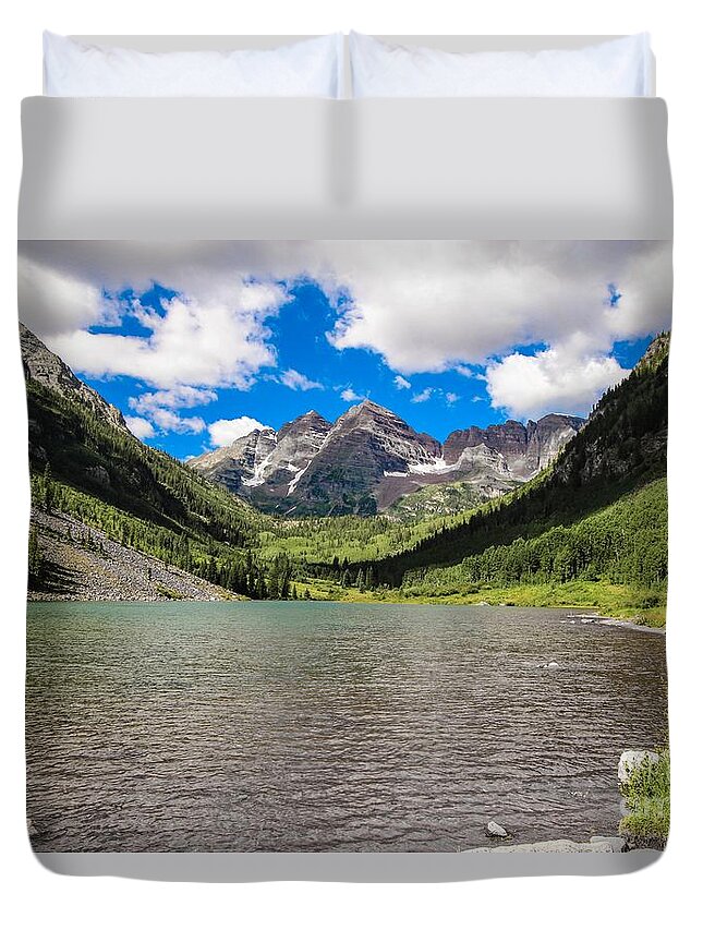 Maroon Bells Duvet Cover featuring the photograph Maroon Bells Image Four by Veronica Batterson