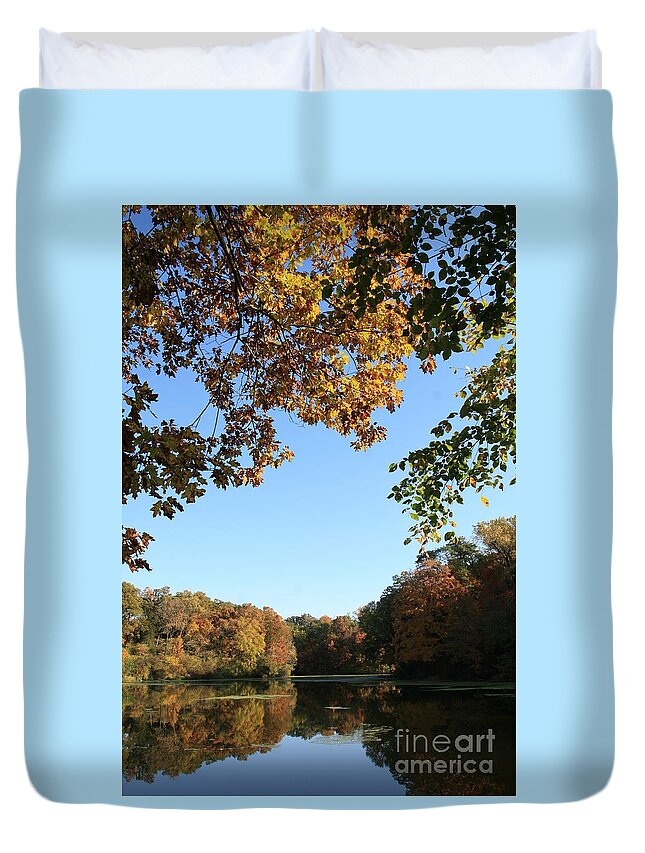 Matthiessen Lake Duvet Cover featuring the photograph Matthiessen Lake in Autumn by Paula Guttilla