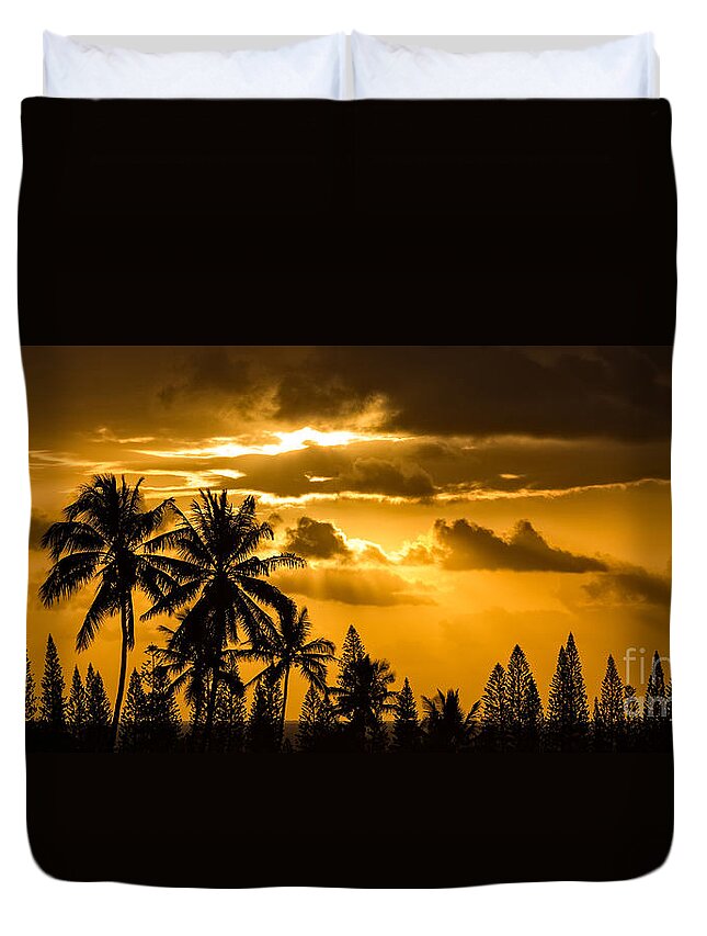 Sunset Duvet Cover featuring the photograph Maui Sunset by Patti Schulze