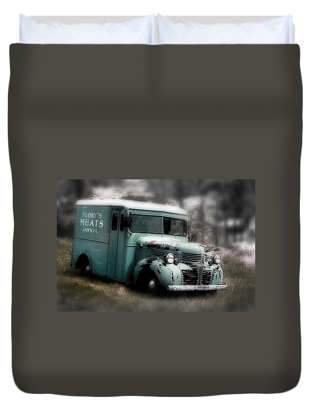 Old Meat Truck Duvet Cover featuring the painting Meat Truck by Gray Artus